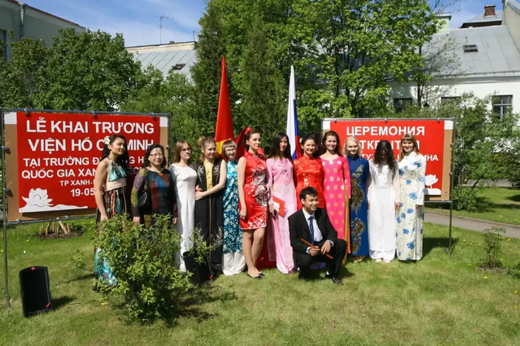 Lễ Khai trương Viện Hồ Chí Minh tại Đại học Saint Petersburg, ngày 19/5/2010