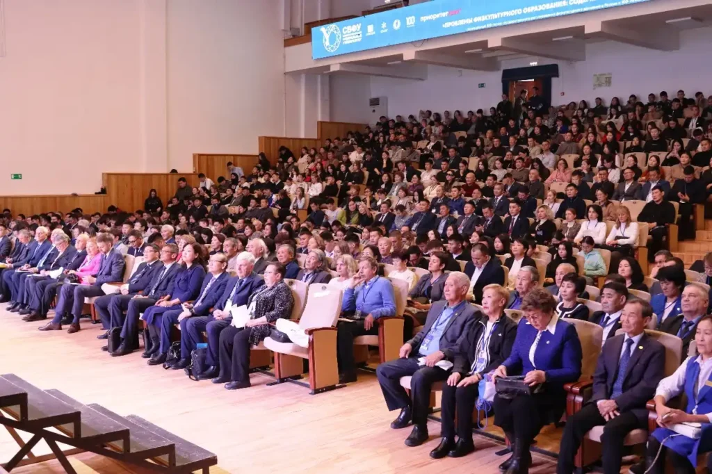 Hội trường Đại học Liên bang Đông Bắc mang tên Ammosov