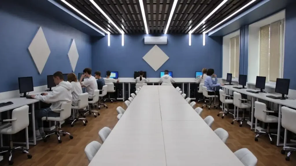 Lớp học công nghệ Đại học Nghiên cứu Quốc gia Nam Ural