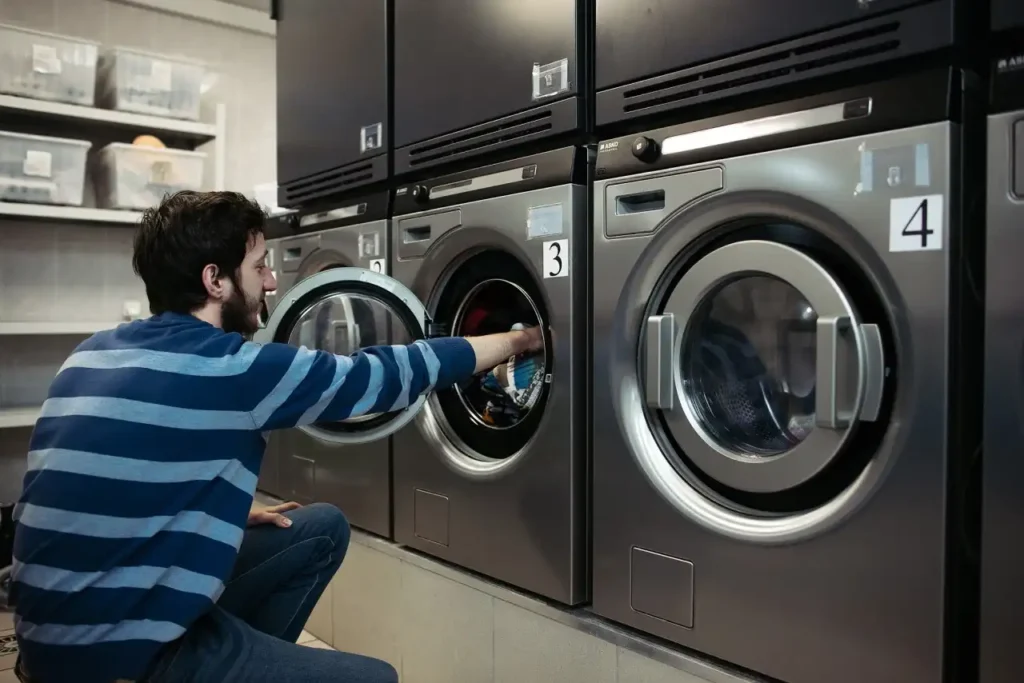 Phòng giặt là trong Ký túc xá của Đại học Quốc gia Novosibirsk