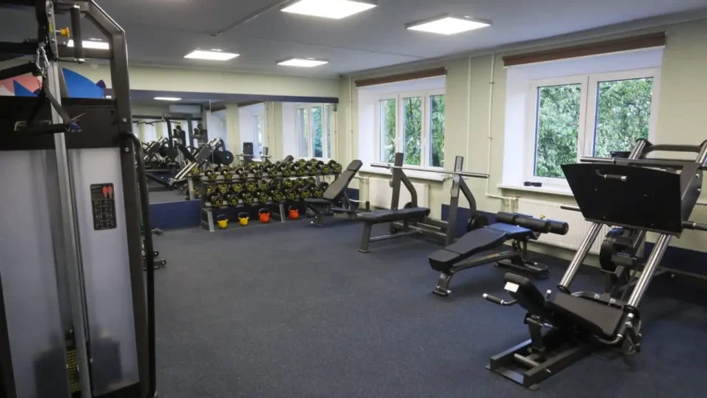 Phòng gym trong Ký túc xá Đại học Liên bang Baltic mang tên Kant