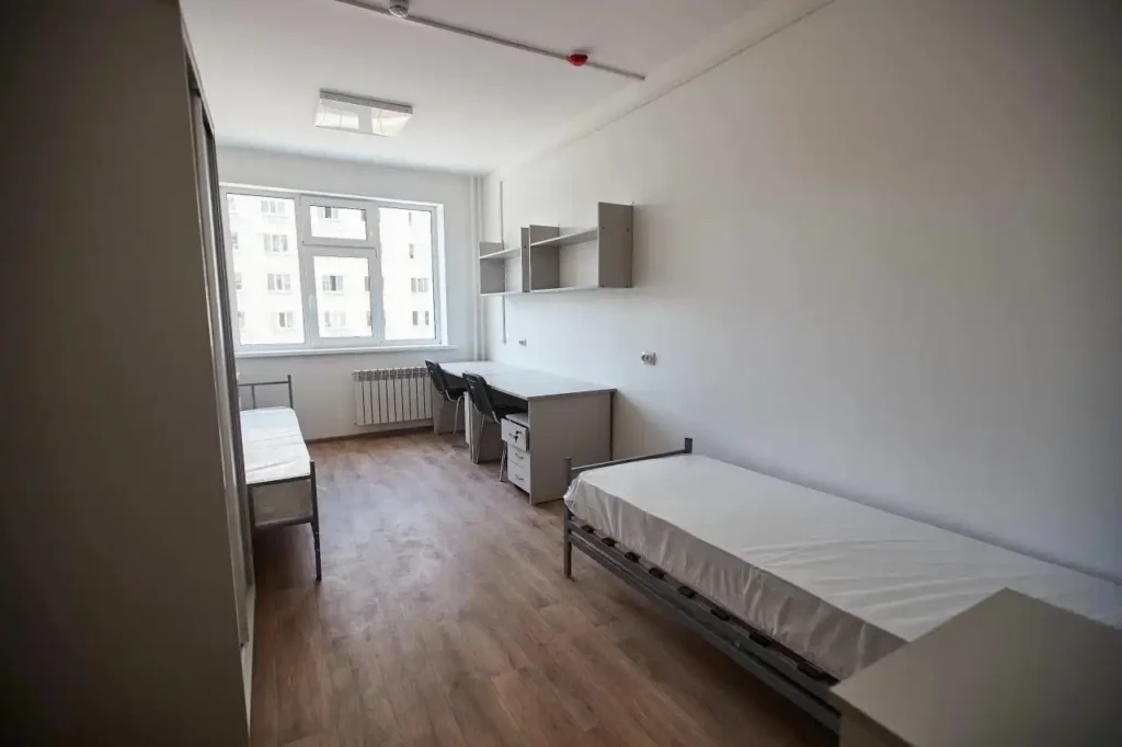 Phòng ngủ trong Ký túc xá Đại học Kỹ thuật Quốc gia Novosibirsk