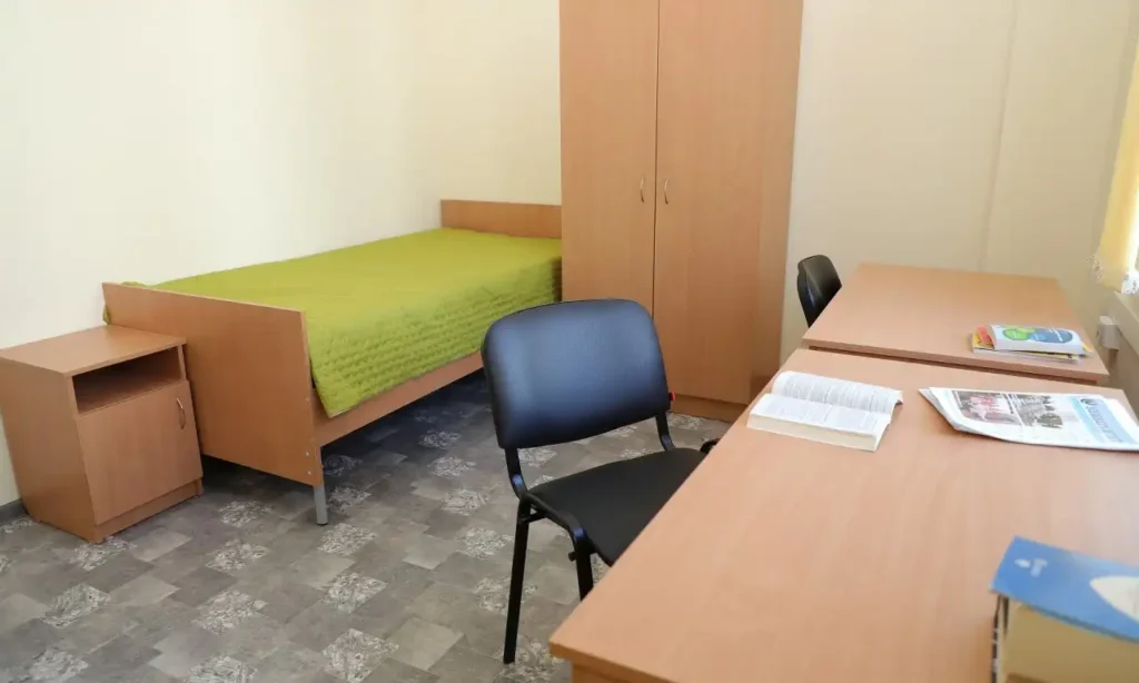 Phòng ngủ trong Ký túc xá Đại học Nghiên cứu Quốc gia Nizhny Novgorod mang tên Lobachevsky