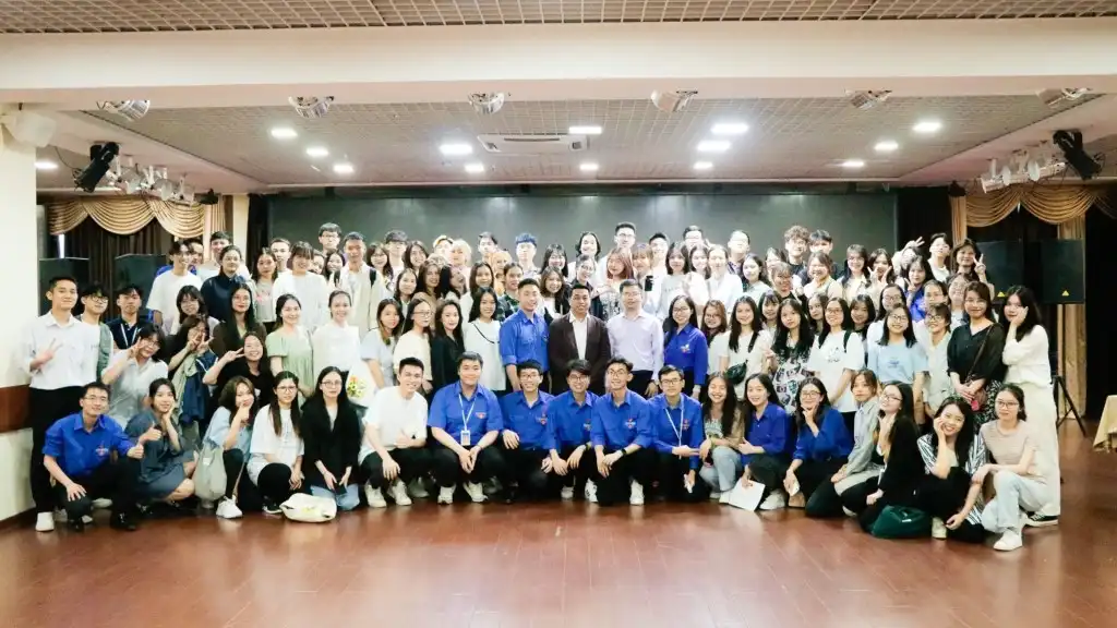 Sinh viên Đại học Kinh tế Plekhanov tổ chức Đại hội Liên Chi Đoàn, ngày 27/6/2022