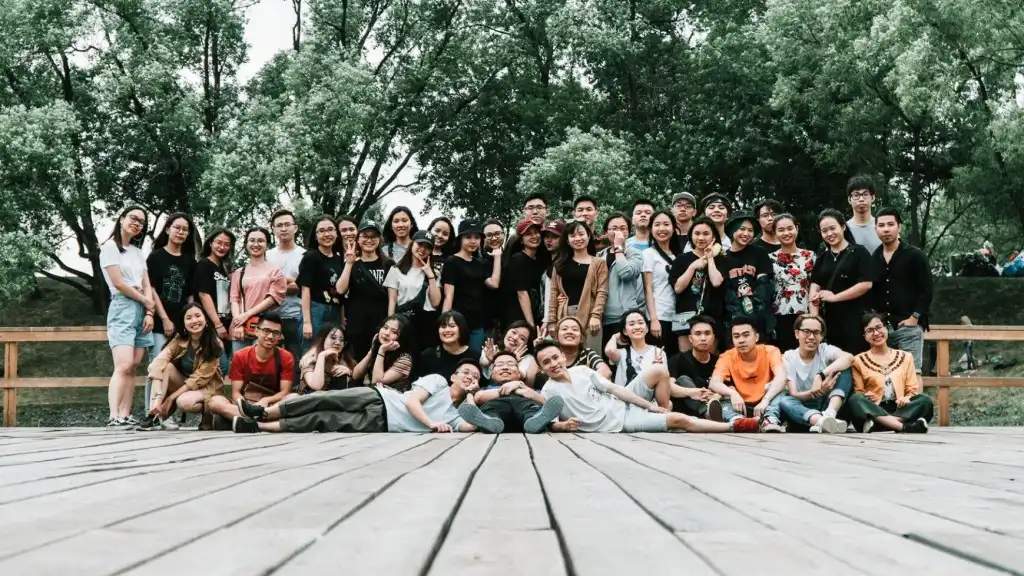 Sinh viên Đại học Kinh tế Plekhanov tổ chức hoạt động dã ngoại nướng thịt mùa hè, tháng 6/2019