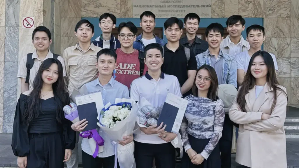 Sinh viên Đại học Nghiên cứu tổng hợp Quốc gia Samara tốt nghiệp, tháng 7/2024
