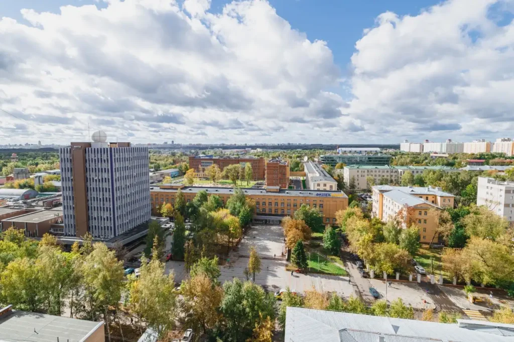 Một góc nhìn bao quát tại từ ký túc xá số 8,9